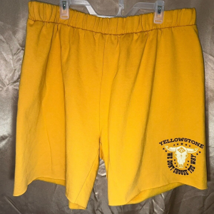 Women Yellowstone Graphic Print Size 3X Sweat Shorts Mustard Yellow